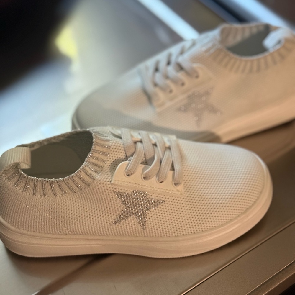 Kids White Running Shoes Size 11 Little Kid - Lightweight No Tie Sneaker